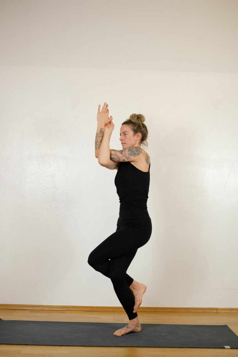 Garudasana