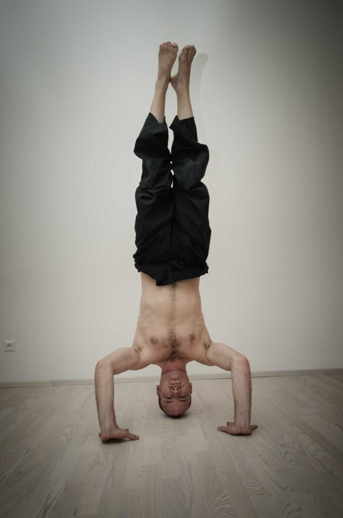 Salamba Sirsasana II – Kopfstand (Dreifuß)