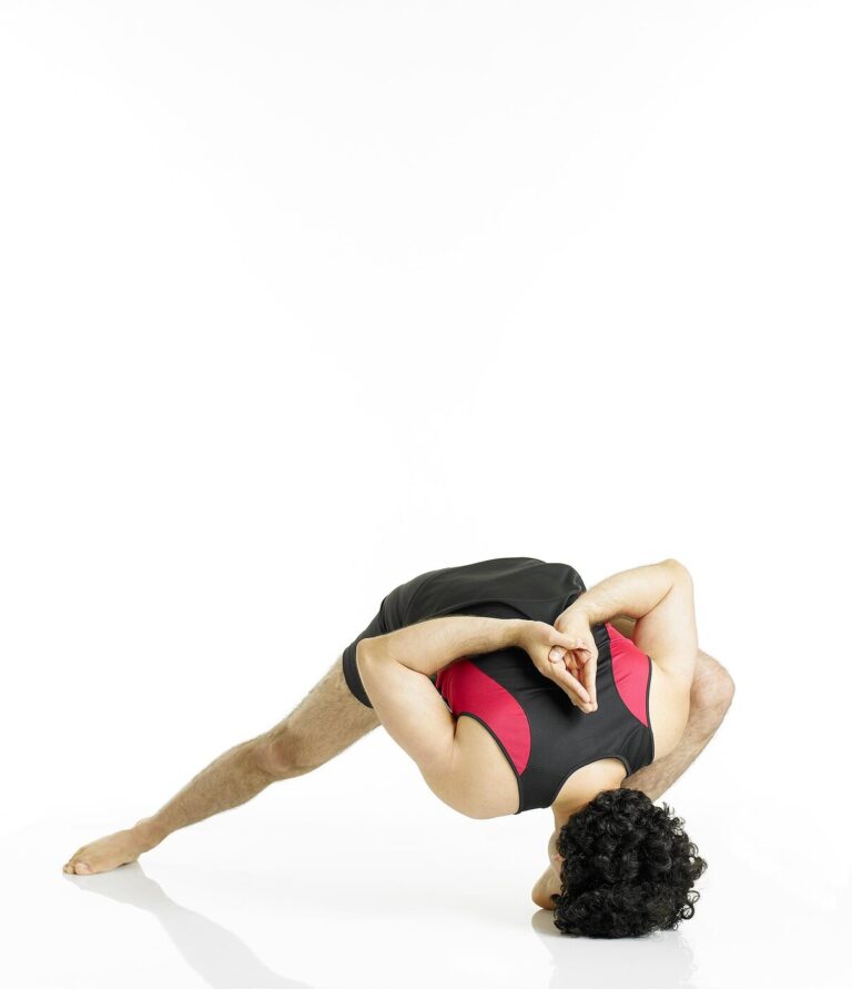 Sirsha Angustha Yogasana