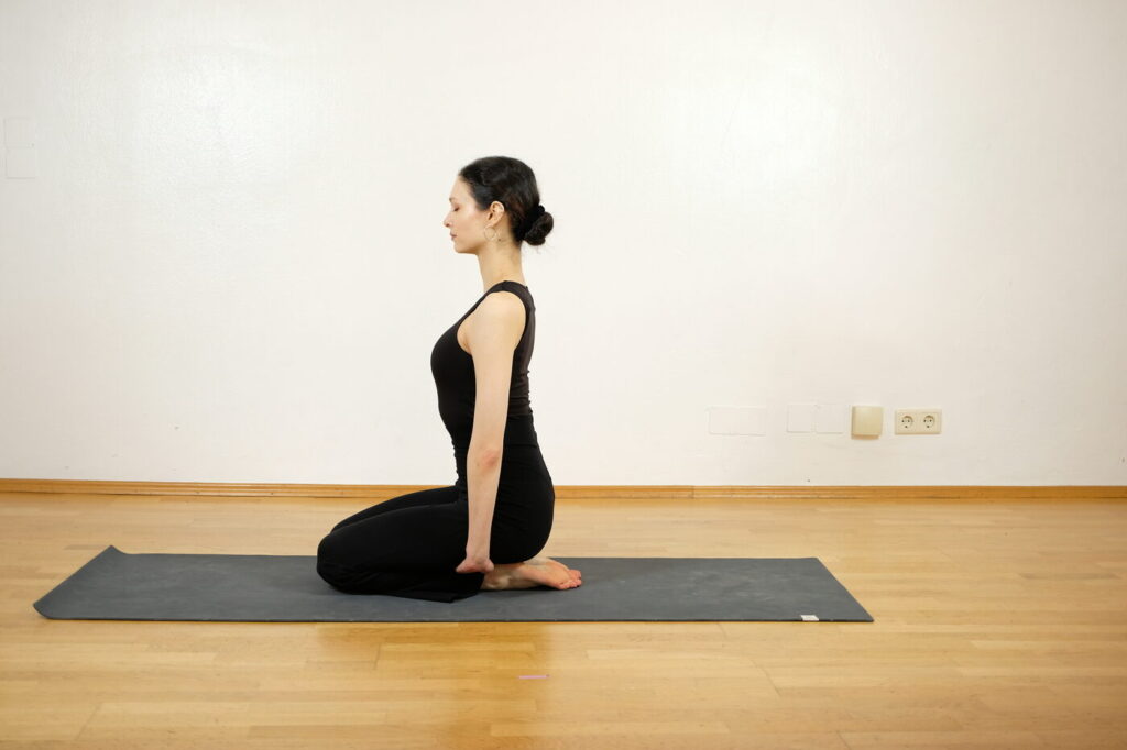Vajrasana – Fersensitz